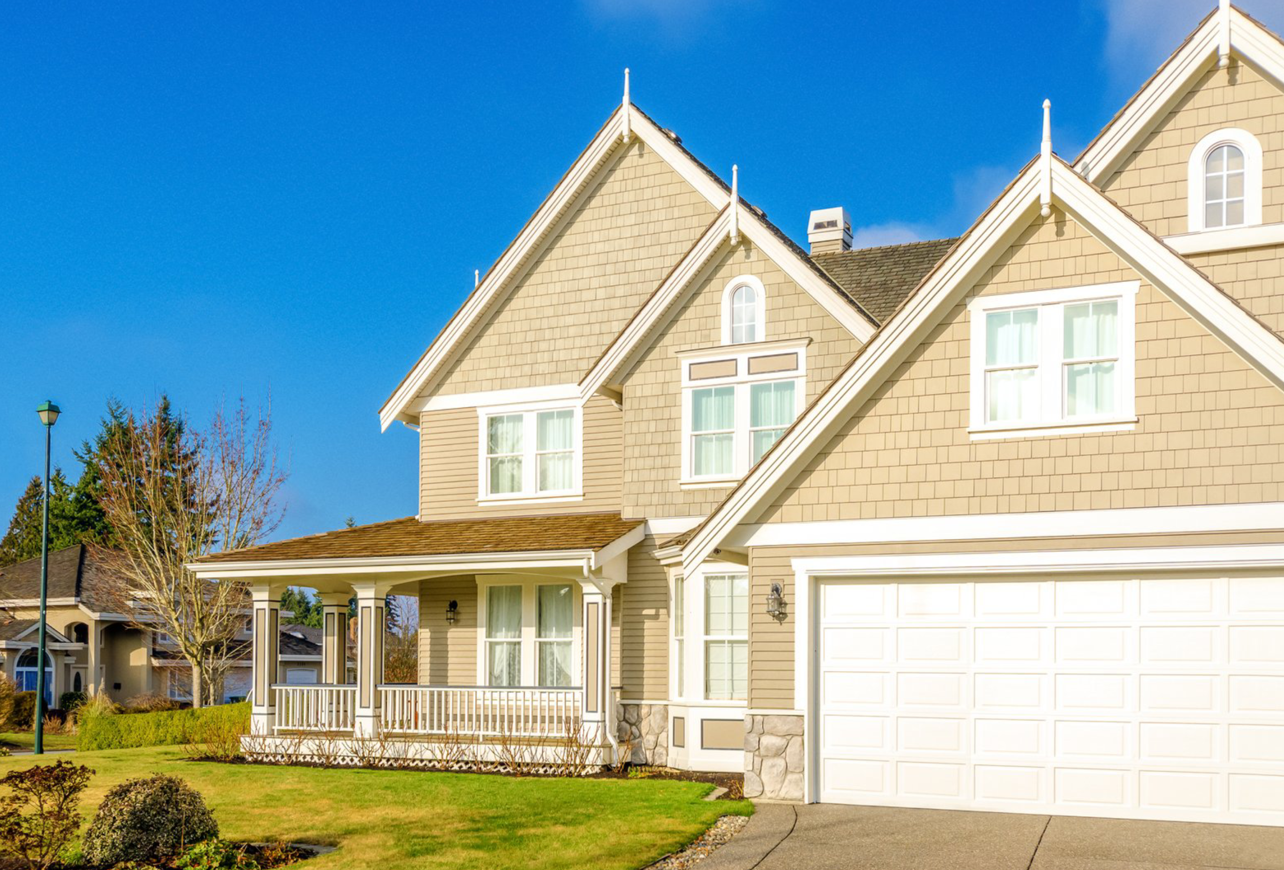 Best Paint Colors for Your Single-Family Home Exterior