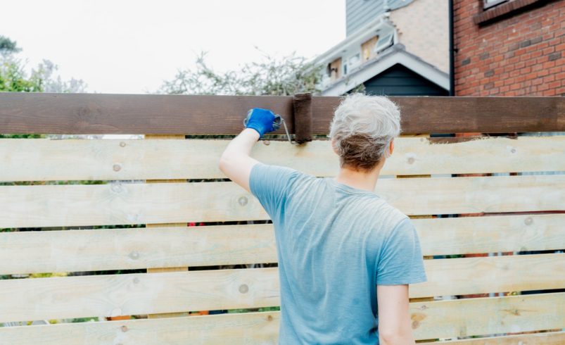 Best Paints for Repaired Fences