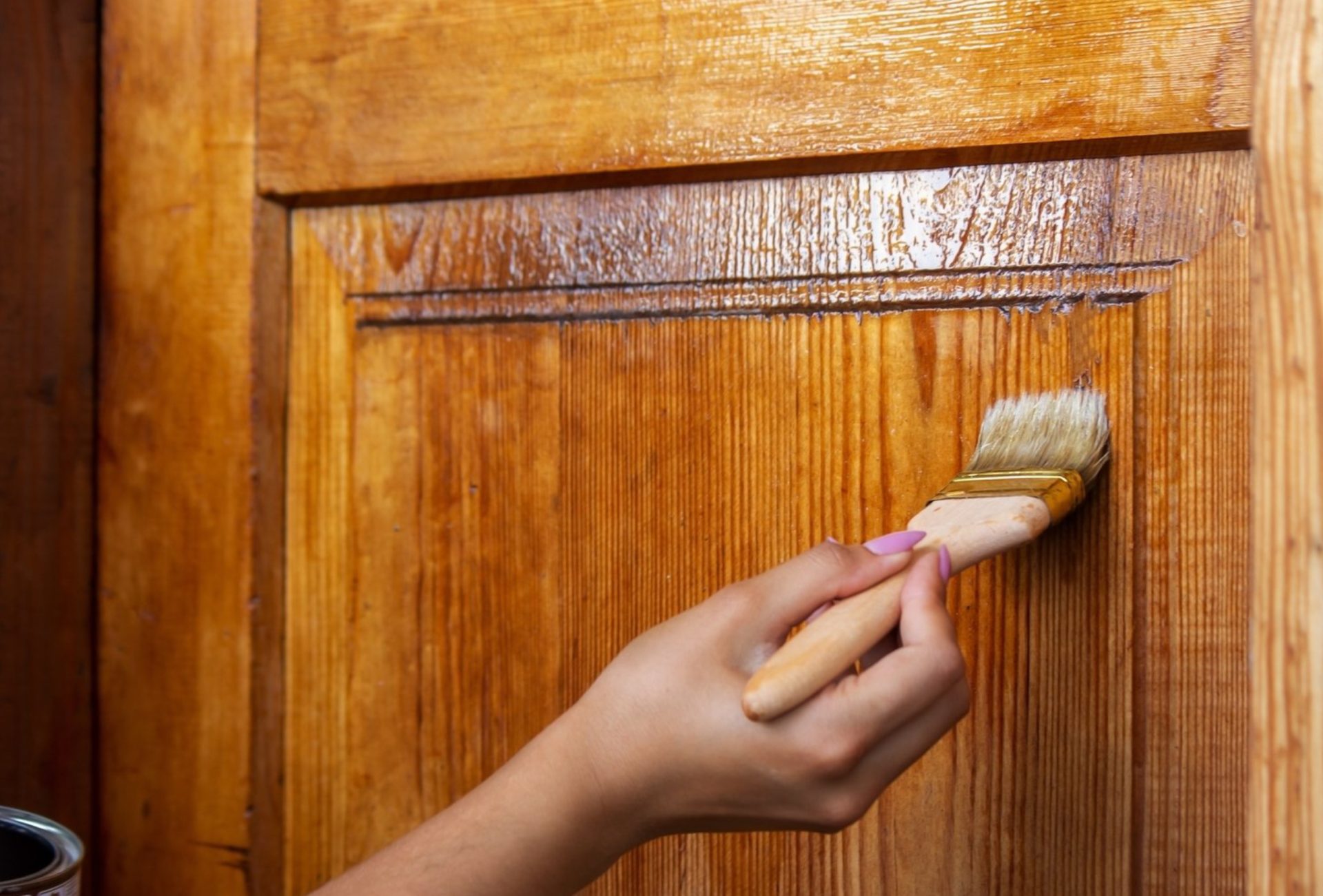 Cabinet Staining Techniques for a Professional Finish