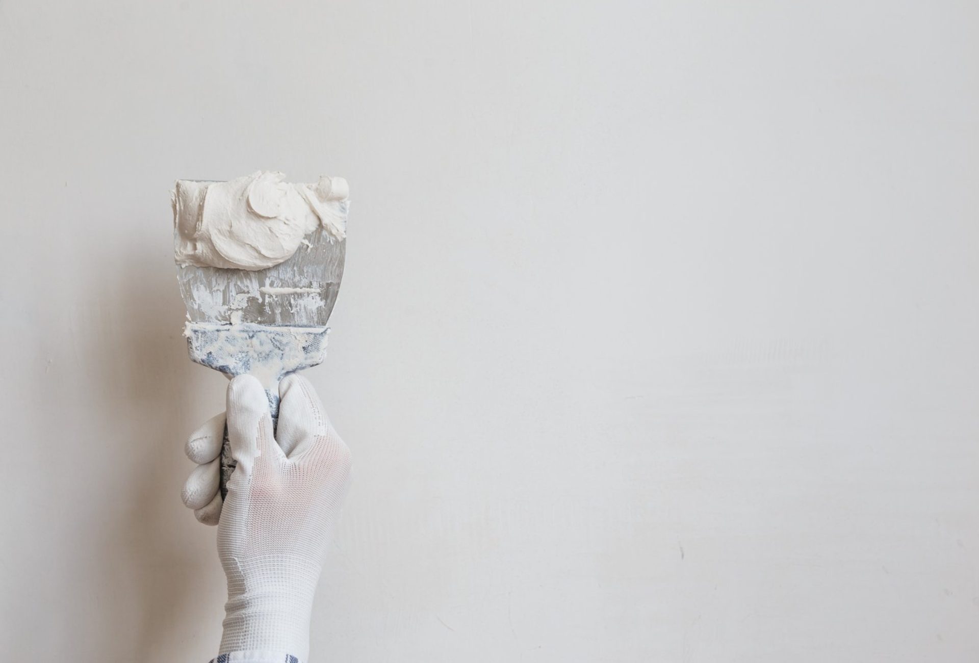 Choosing the Right Stucco Paint for Chicago Homes