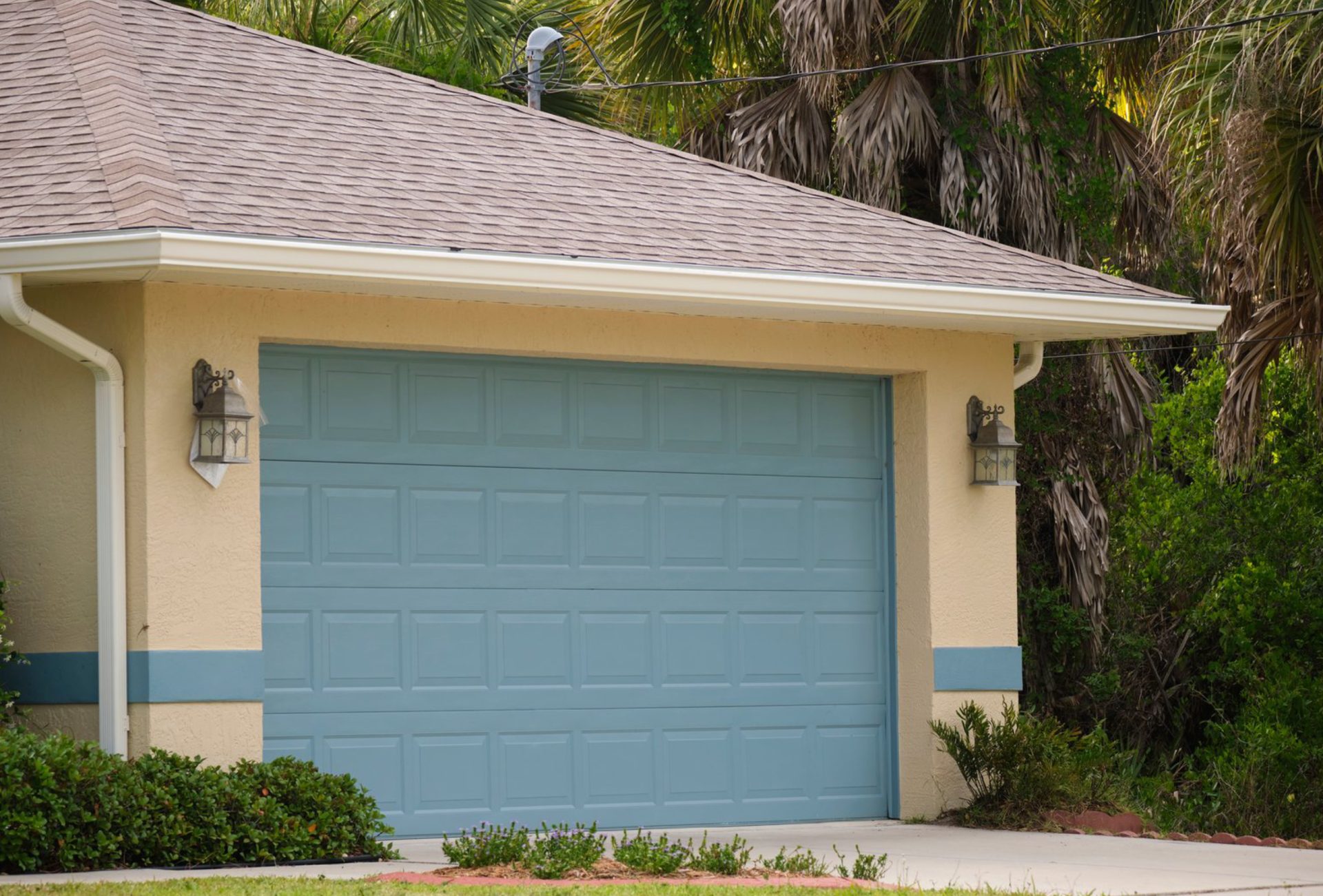 Garage Exterior Painting Tips for Durability