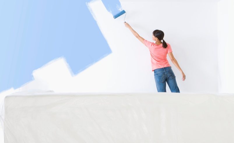 How to Paint Ceilings Without Messing Up Walls