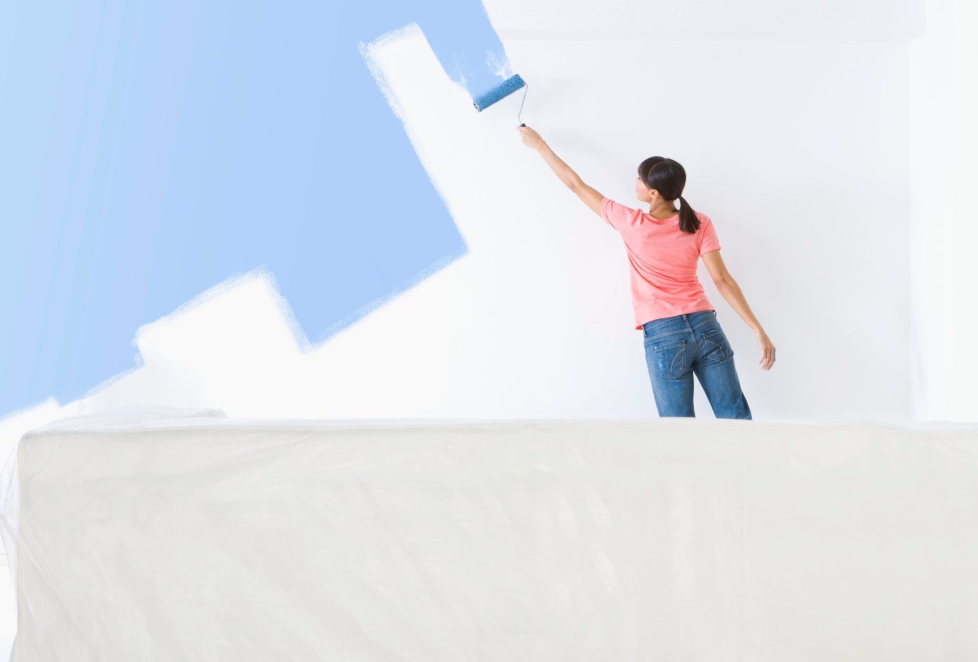 How to Paint Ceilings Without Messing Up Walls