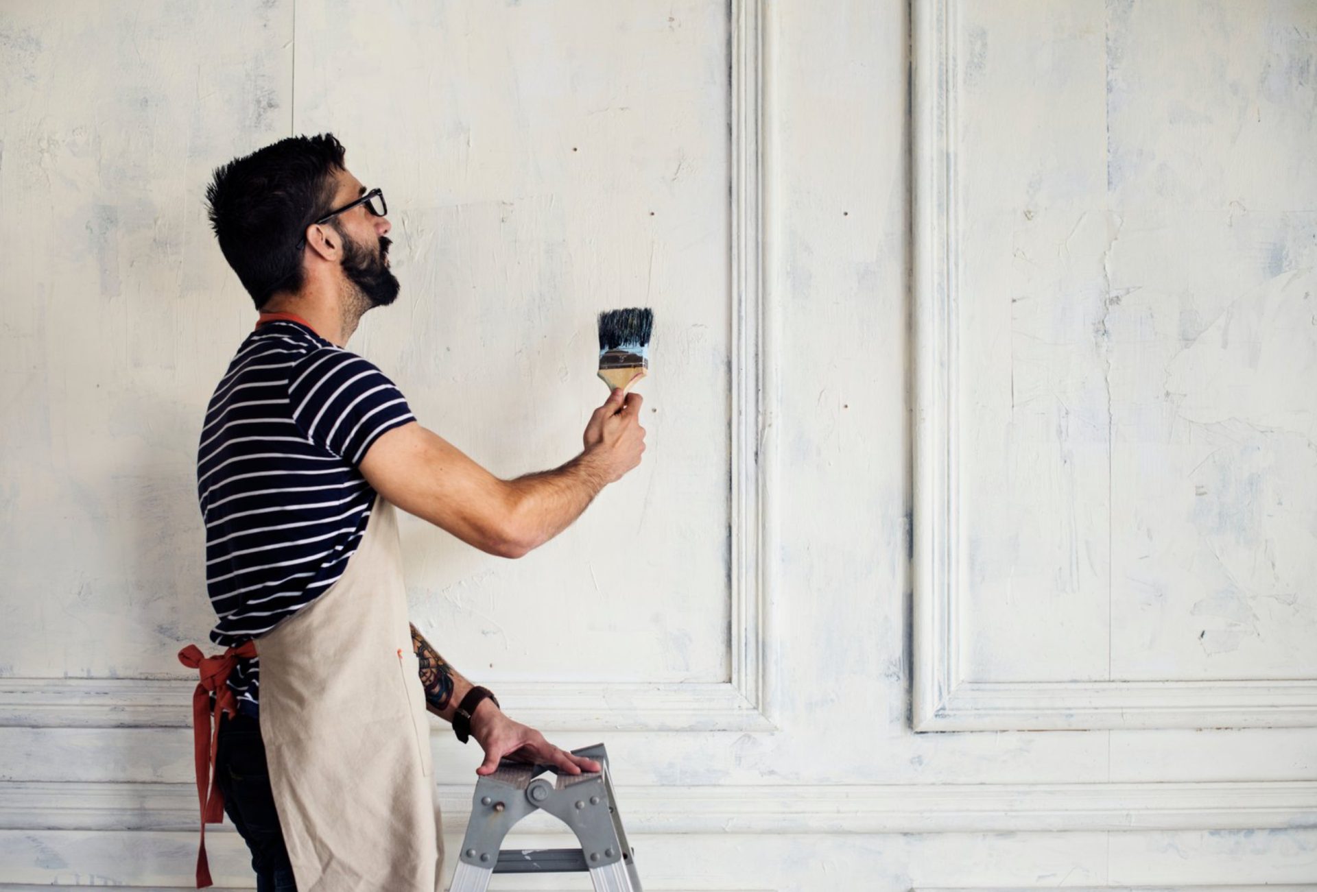 Painting Trim and Molding: Pro Tips for a Clean Finish
