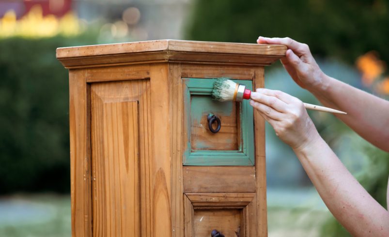 Restoring Old Cabinets to Look Like New